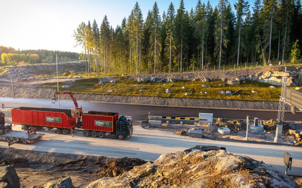 Piiraisen Kuntta® täysperävaunuyhdistelmä